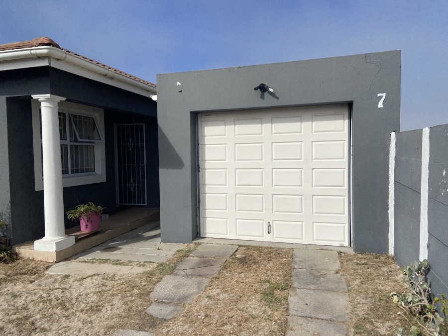 To Let 3 Bedroom Property for Rent in Muizenberg Western Cape